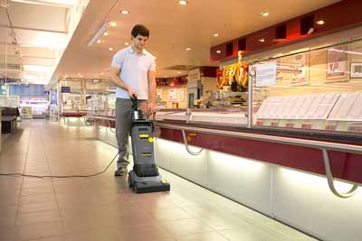 Small scrubber dryer for food preparation areas