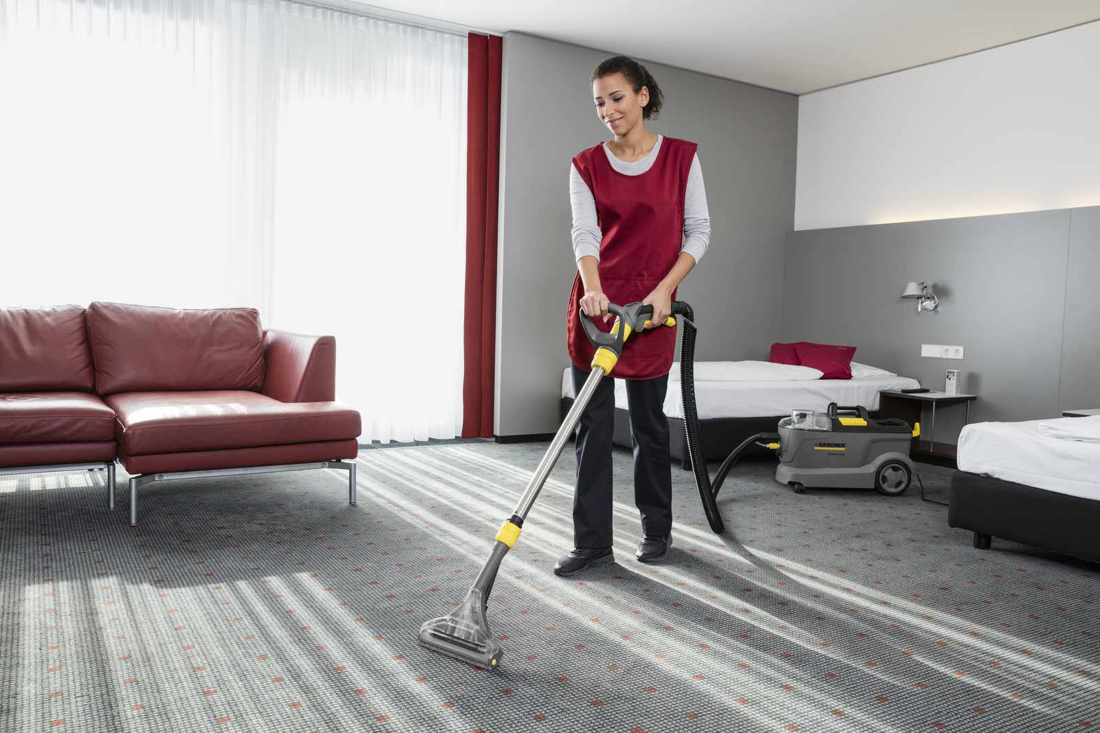 Kärcher Professional carpet cleaning in a hotel